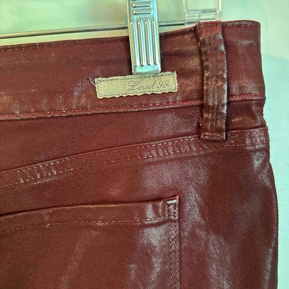 Level 99 Women’s size 16 Burgundy Coated Eco Leather Jeans - Picture 3 of 8